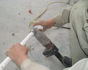 镜湖漏水维修电话